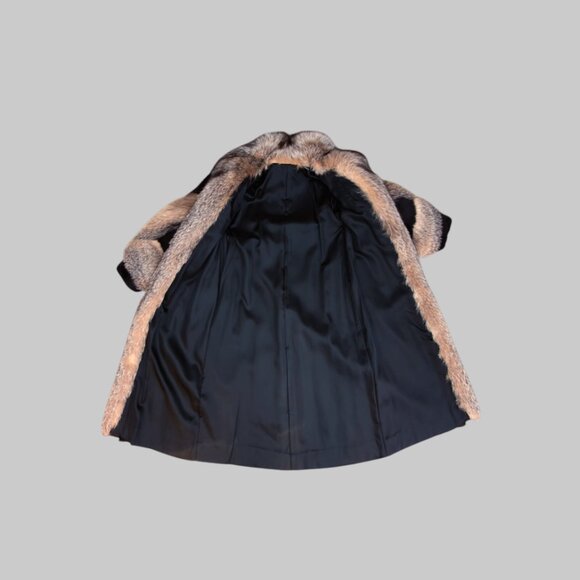 Dark Mink w/ Krystal Fox Trim Coat -Medium - Picture 6 of 6